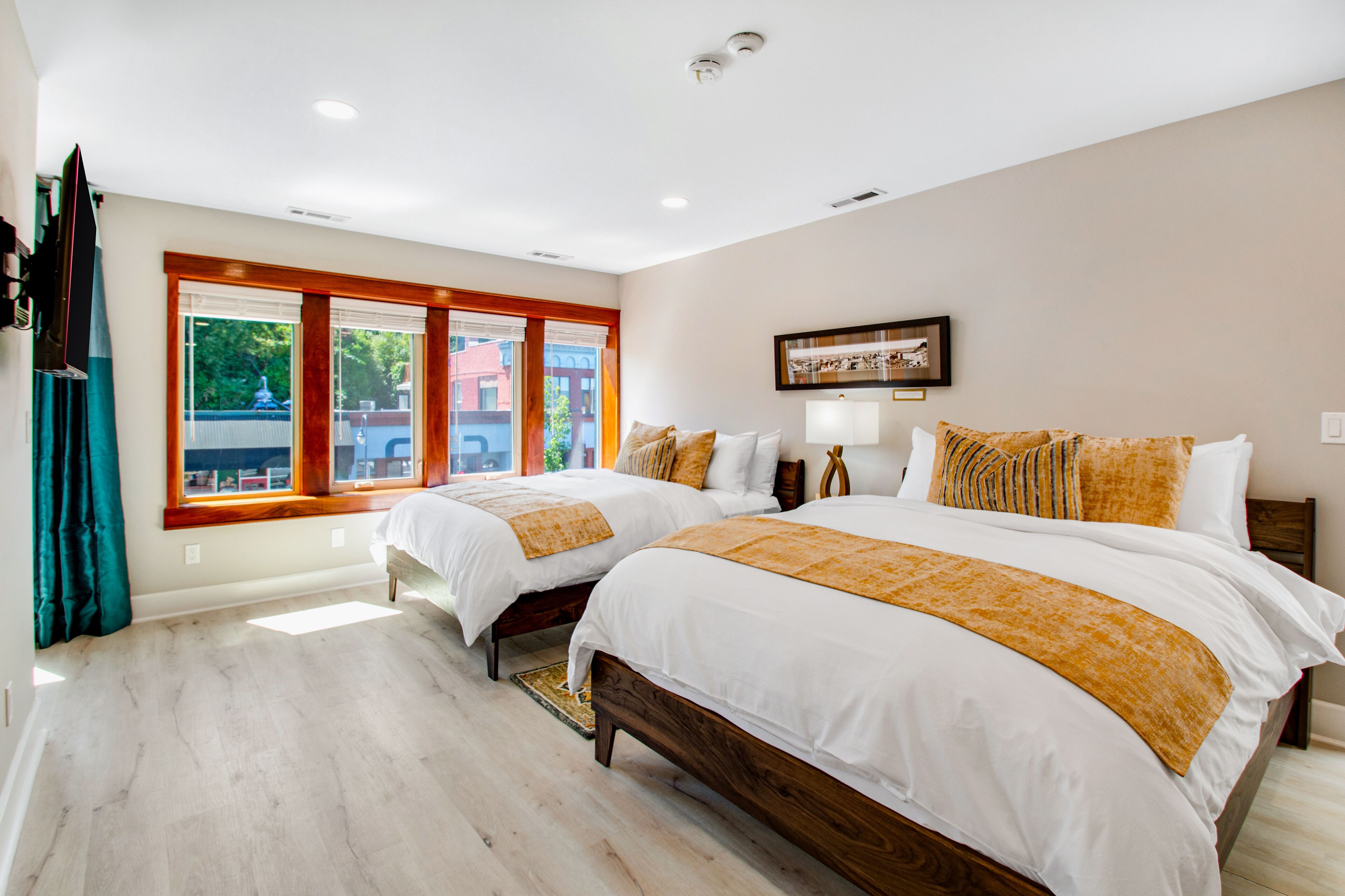 1 bedroom, internet, bed sheets