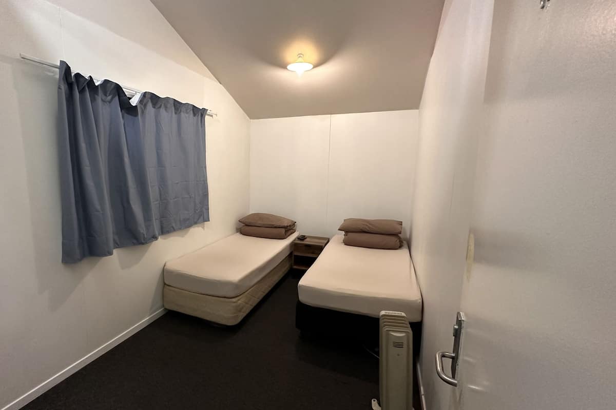 Chambre avec lits jumeaux | Wi-Fi gratuit, draps fournis