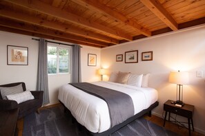 2 slaapkamers, een strijkplank/strijkijzer, wifi, beddengoed