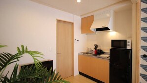 Unclassified image, 5 of 16, button - T-home 1-2 (Tokyo)