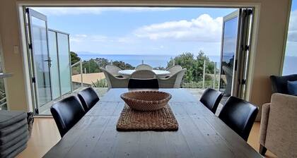 The Wow House - Stunning Kuaotunu Beach & Pacific Ocean Views