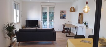 Superb renovated apartment 300m from the historic center