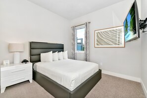 4 bedrooms, in-room safe, iron/ironing board, travel crib - Trendy Two Story Condo near Disney with Resort & Waterpark Access - B24-203 (Kissimmee)