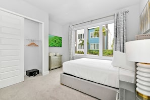 3 bedrooms, internet, bed sheets
