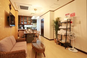 Interior - OKAGE Villa Tsuruhashi (Osaka)