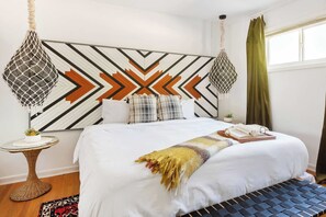 3 bedrooms, desk, iron/ironing board, WiFi