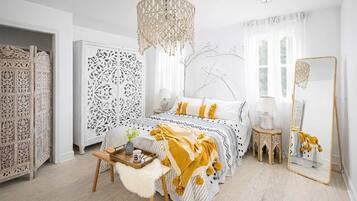 3 bedrooms, iron/ironing board, travel cot, WiFi