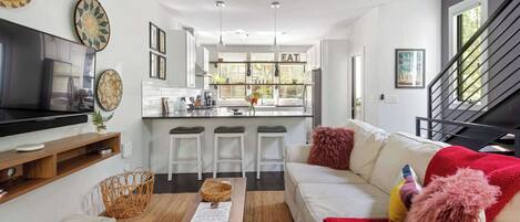 Téléviseur, bureau