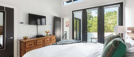 3 habitaciones, tabla de planchar con plancha, wifi y ropa de cama