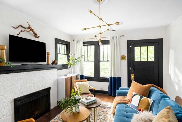 TV, fireplace, offices