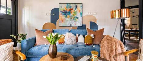 TV, fireplace, offices