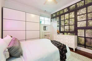 1 chambre, bureau, fer et planche à repasser, Wi-Fi