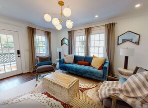 Televisión, oficina