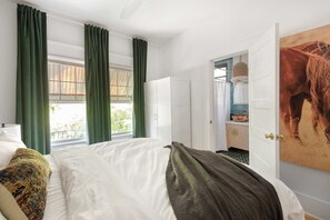 2 Schlafzimmer, Schreibtisch, Bügeleisen/Bügelbrett, WLAN