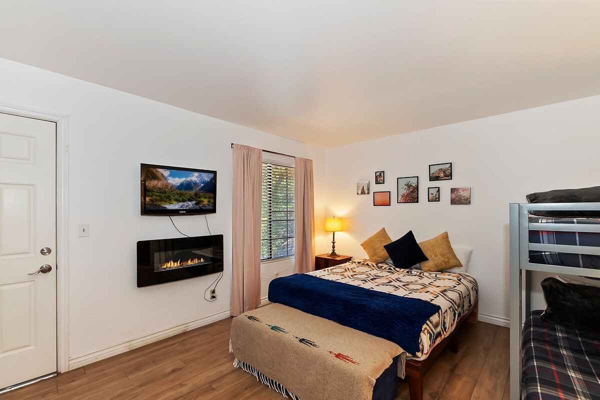 Photo 24 of Silvertip Perch by Destination Big Bear: Amazing Bear Mountain Ski Slope Views! Hot Tub!