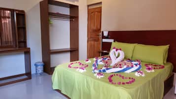 Deluxe Double Room | Desk, soundproofing, free WiFi
