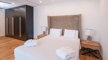 Vila | 6 kamar tidur, brankas, tirai kedap cahaya, dan setrika/meja setrika