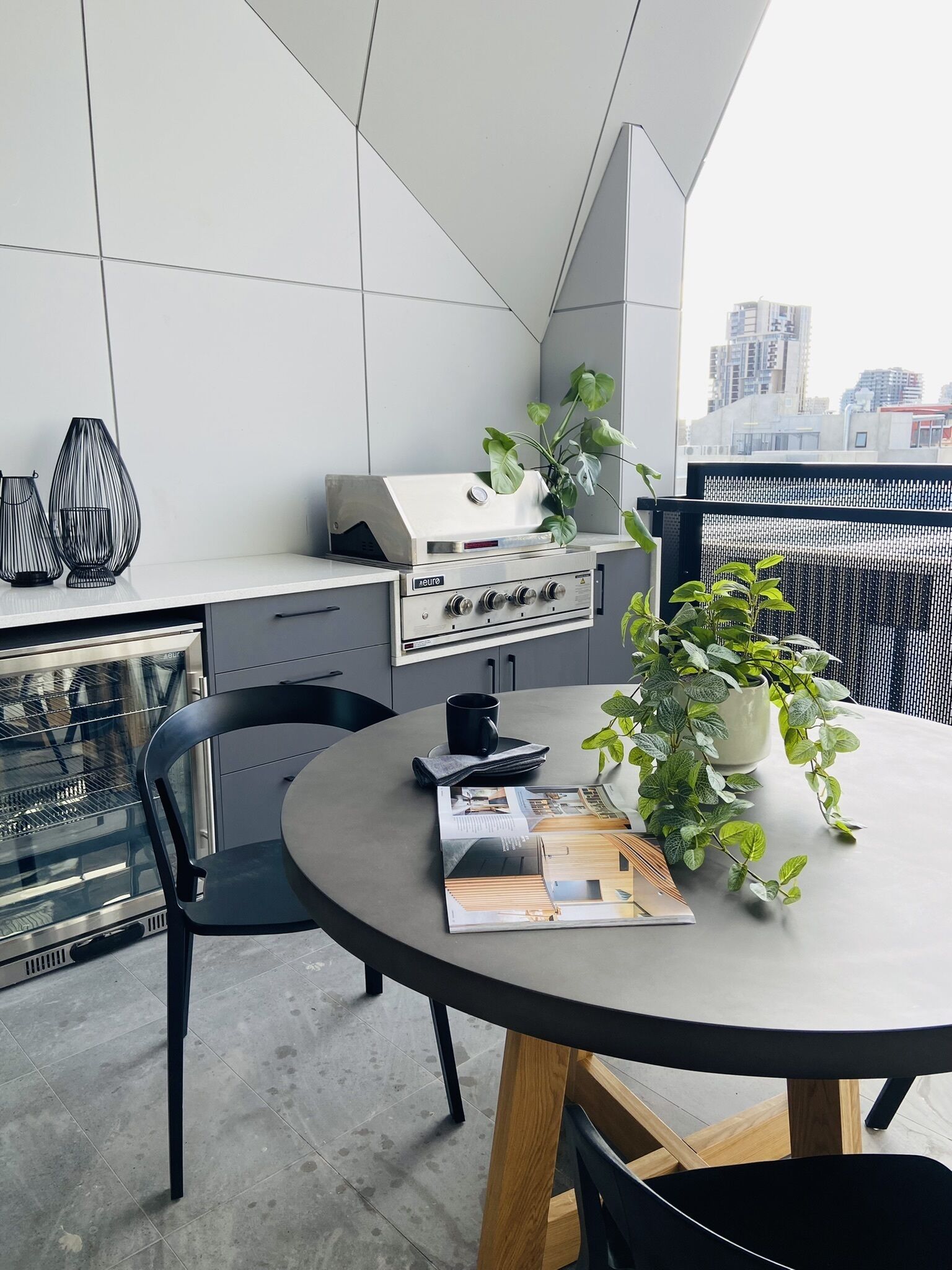 SYLO Luxury Penthouse Apartment