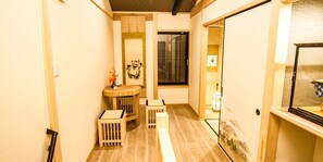 Hallway - Chiyonoya (Kyoto)