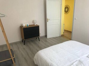 2 bedrooms - Puteaux : Appartement Spacieux Pour 5 Personnes (Puteaux)