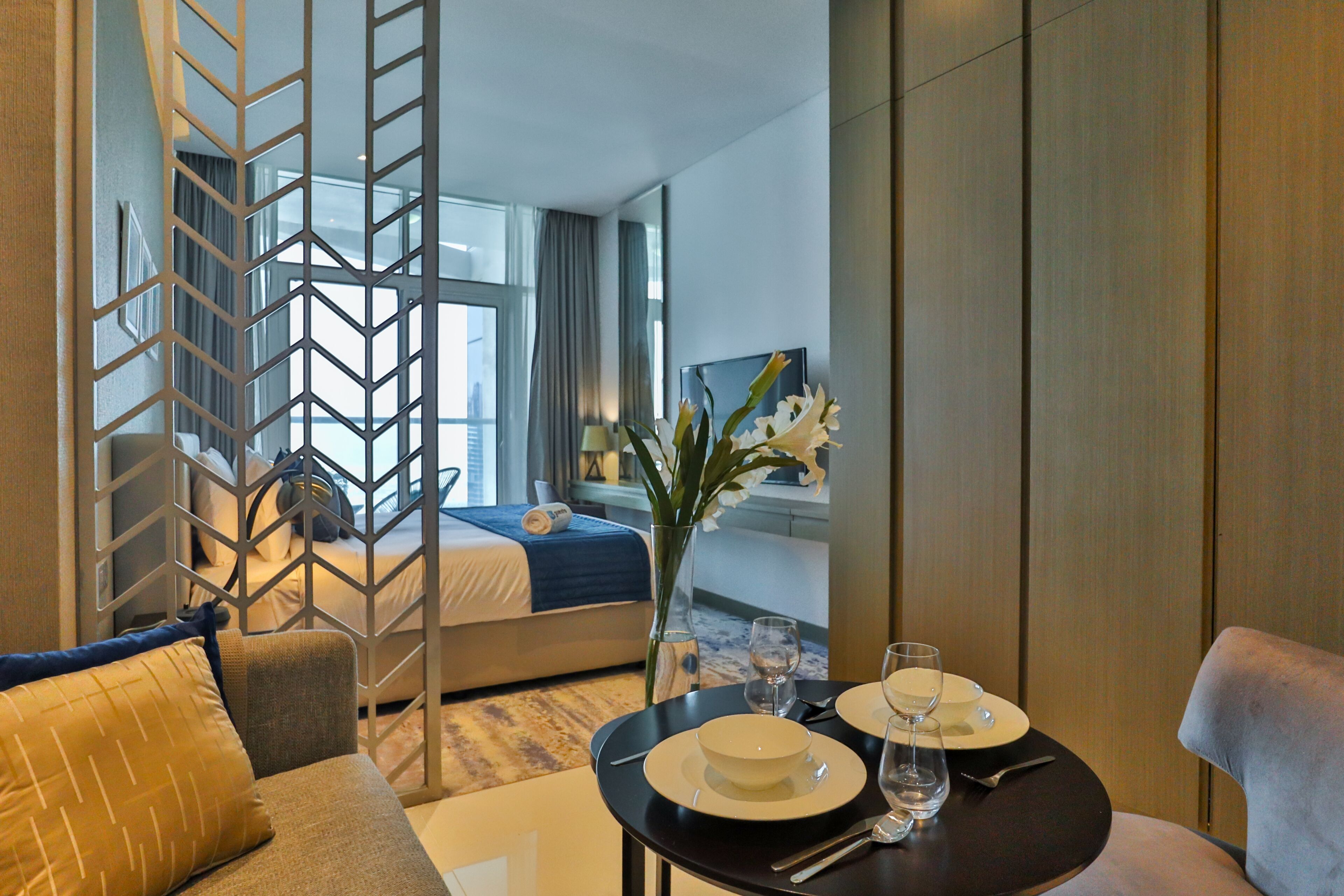 Estúdio luxo | Área de estar | Smart TV 55 polegadas com canais a cabo, TV, Netflix