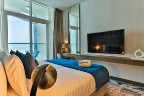 Deluxe Studio | Iron/ironing board, free WiFi - HiGuests - DAMAC Maison Prive Tower A (Dubai)