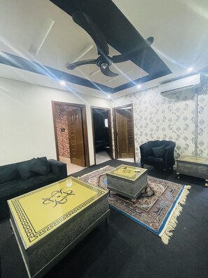 Interior - Lovely and cozy 2 bed Appartmint with a wife Netflix and view. (Islamabad)