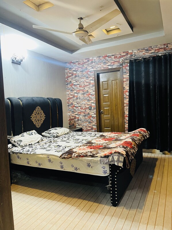 2 bedrooms, WiFi - Lovely and cozy 2 bed Appartmint with a wife Netflix and view. (Islamabad)