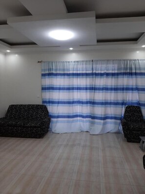 로비 좌석 공간