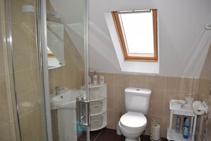 تجهيزات دش، مجففات شعر، مناشف، صابون