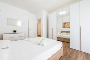 1 camera, ferro/asse da stiro, Wi-Fi, lenzuola