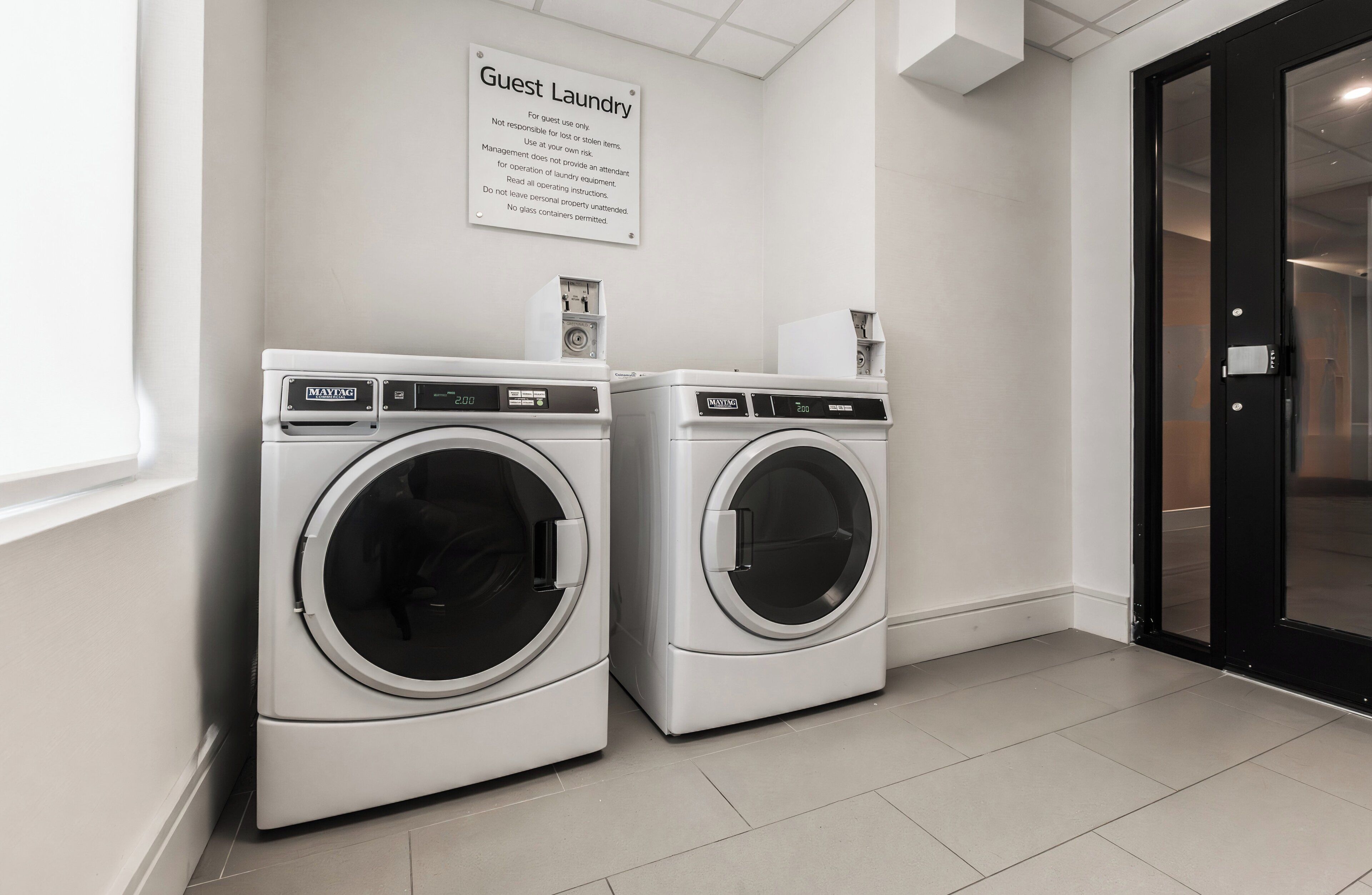 Photo - Holiday Inn Express & Suites Toronto Airport South by IHG