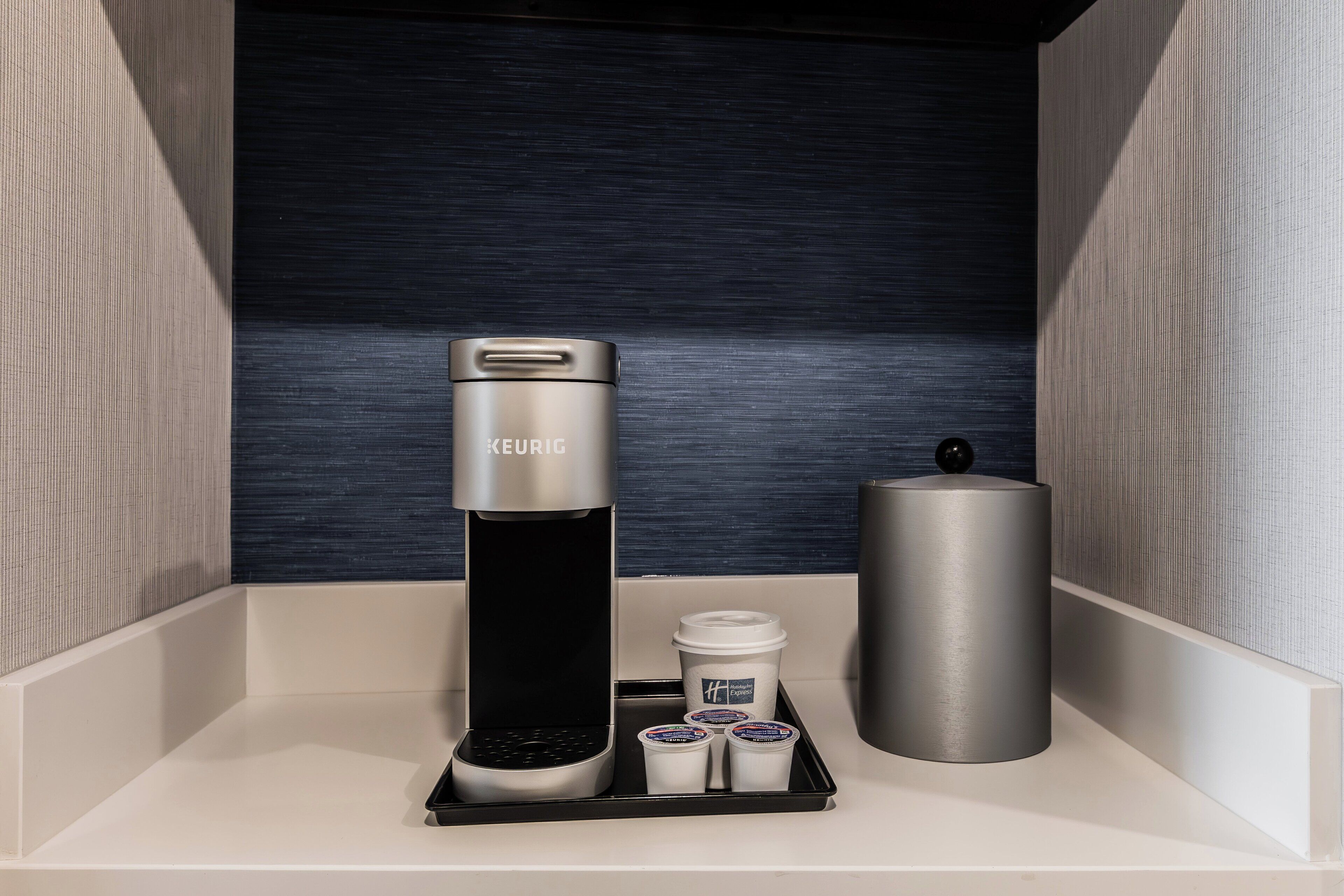 Photo - Holiday Inn Express & Suites Toronto Airport South by IHG