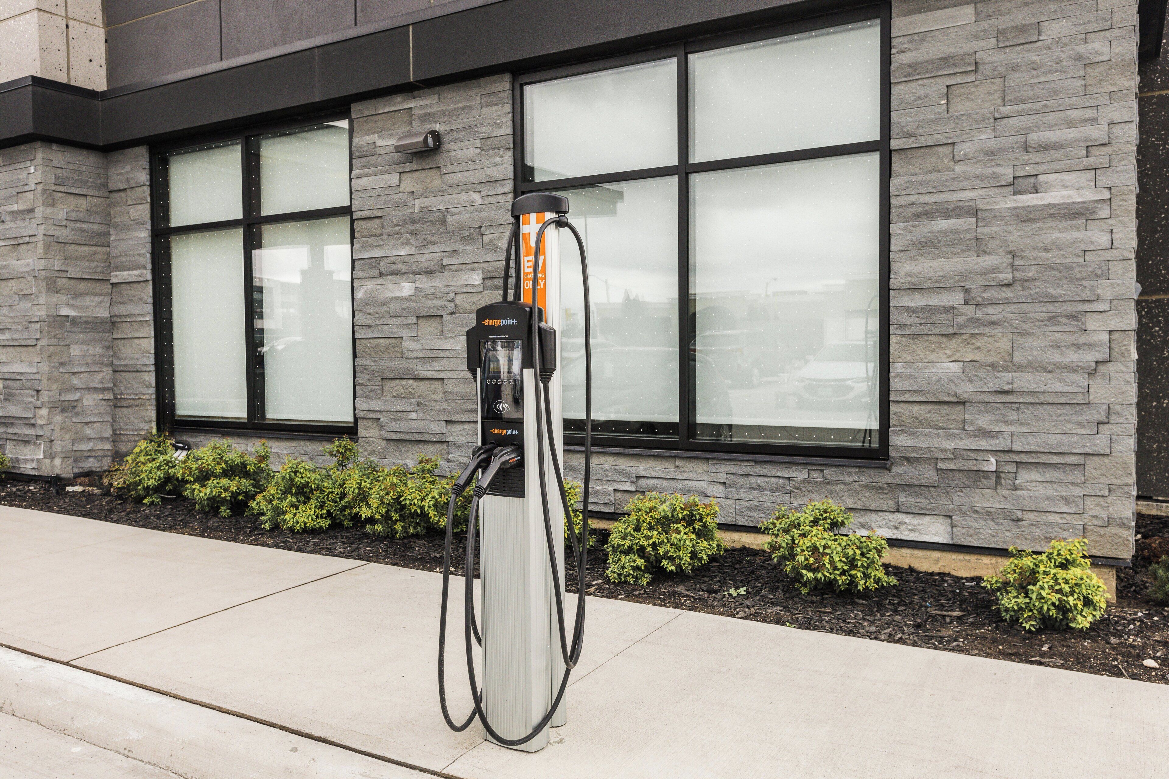 Photo - Holiday Inn Express & Suites Toronto Airport South by IHG