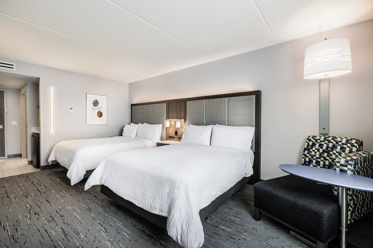 In-room safe, desk, blackout drapes, soundproofing