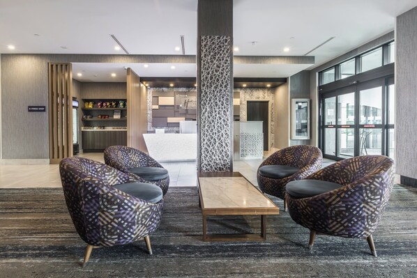 Exterior - Holiday Inn Express & Suites Toronto Airport South by IHG (Toronto)