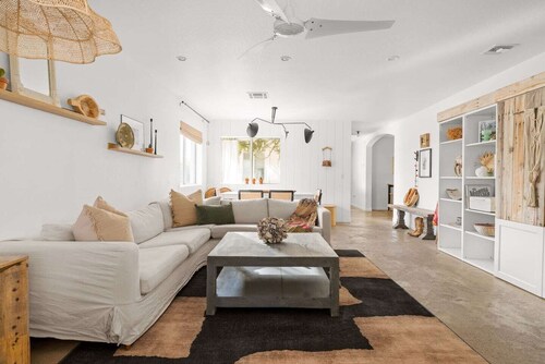 4 bedroom private home in Coronado Historic District by PHX Stays