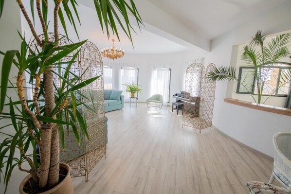 Interior - Villa Moderne Avec Piscine en Pleine Campagne à 40 min de Casablanca (bir jdid)