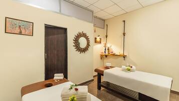Couples treatment room(s), body treatments, hydrotherapy, aromatherapy