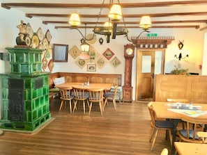 Food and drink - Hotel am See - Seeresidenz (Altaussee)