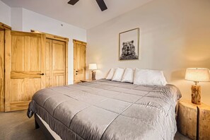 1 slaapkamer, een strijkplank/strijkijzer, gratis wifi, beddengoed