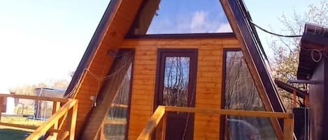 Cabin | Exterior