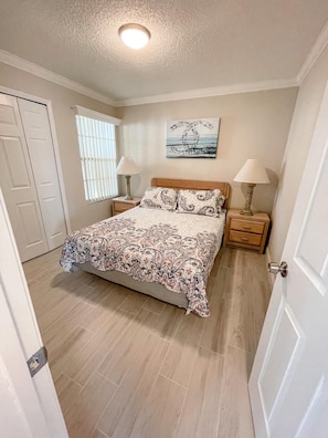 3 bedrooms, individually decorated, individually furnished, free WiFi