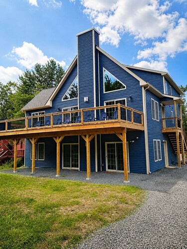The Fawn Château w/ Game Room & sauna 