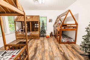 5 chambres, bureau, Wi-Fi, draps fournis