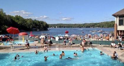 The Fawn Château w/ Game Room & sauna