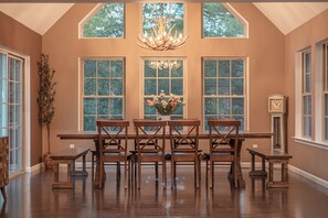 تناول الطعام