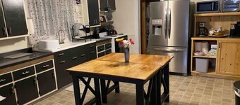 Finger Lakes Escape: Spacious 5-Bedroom Retreat in Canandaigua