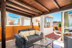 Smart-TV, peis og kontorer