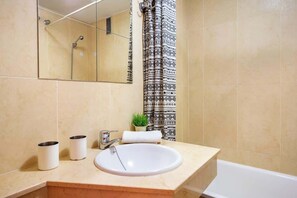 Badewanne, Haartrockner